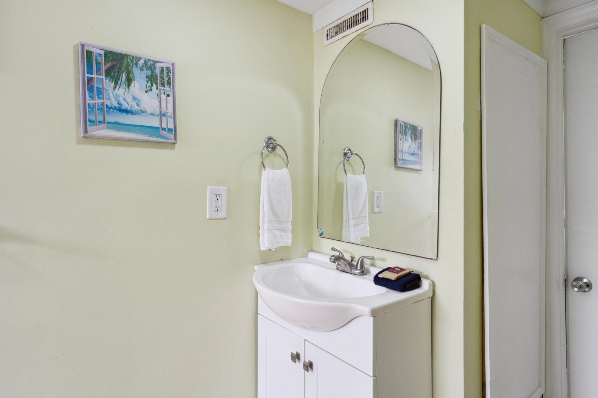 23 Center St - Sunny Side Down - Downstairs Apartment Folly Beach Εξωτερικό φωτογραφία
